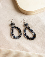 Charger l'image dans la galerie, Boucles d'oreilles Prune | Hameçon