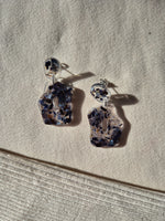 Charger l&#39;image dans la galerie, Boucles d&#39;oreilles Siloé | Puces
